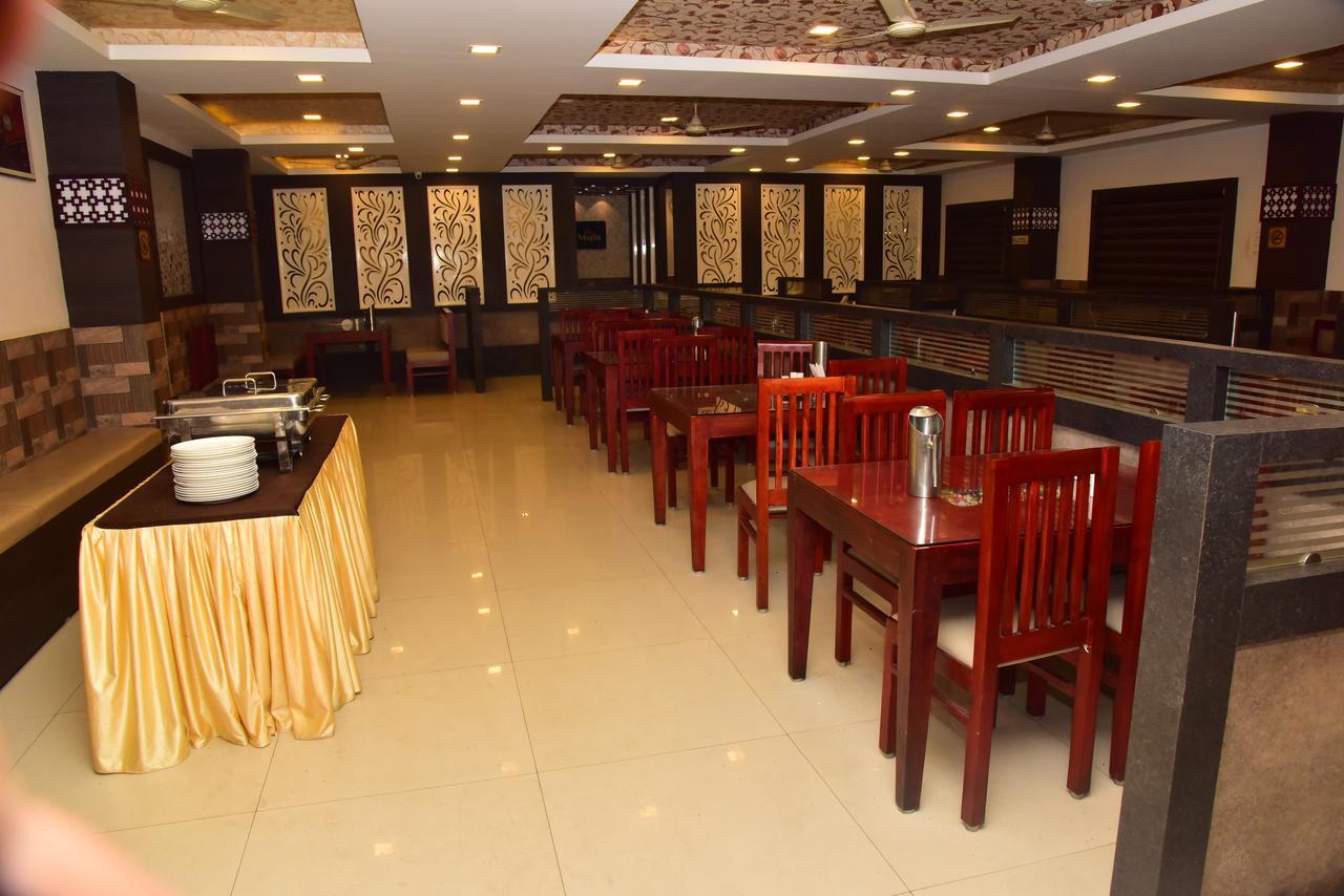 希莫加 Bright Palace Restaurant And Residency酒店 外观 照片